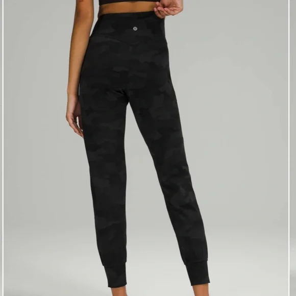 Lululemon Align Jogger 28" - Picture 4 of 10